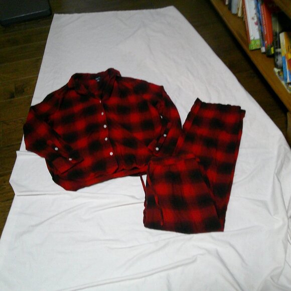 WOMENS GAP TARTAN BUFFALO PLAID GENTLY USED FLANNEL PAJAMAS MED - Picture 1 of 2